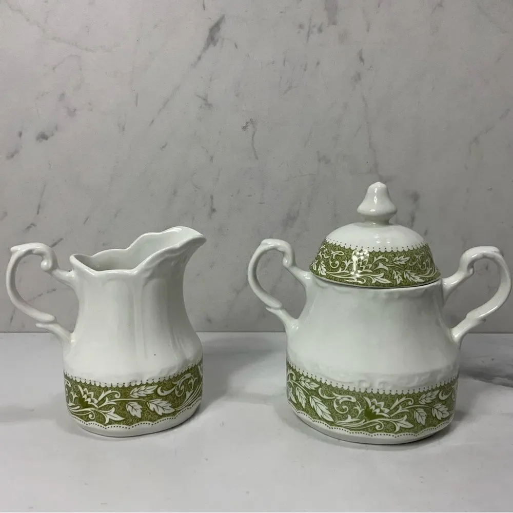 VINTAGE Colonial J&G Meakin Creamer and Sugar set